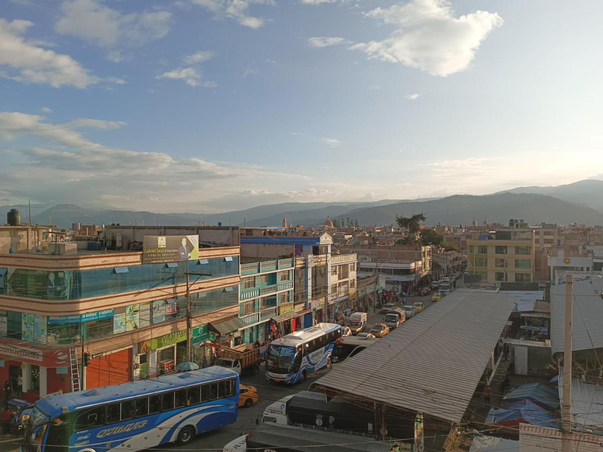 Hostal Puertas Del Sol Riobamba Exterior foto